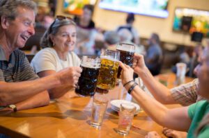 restaurants and bars - Discover The North Shore MKE